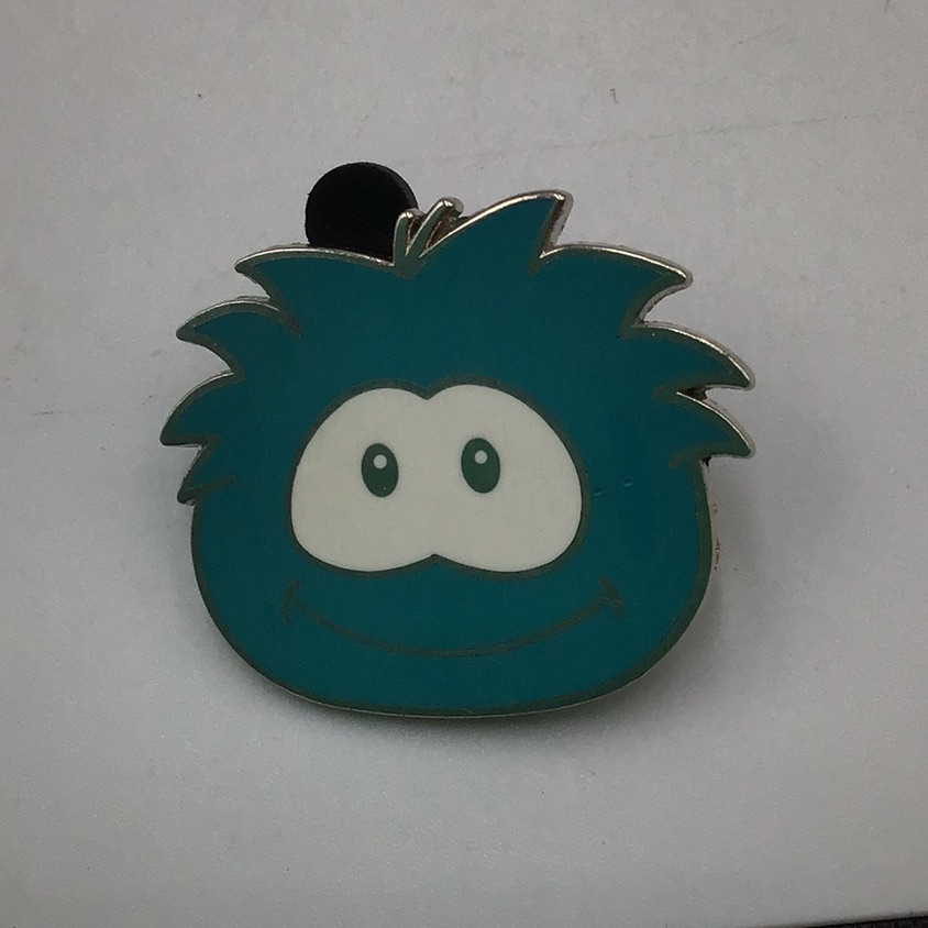 Club Penguin Disney Trading Pin Blue Puffle 2009